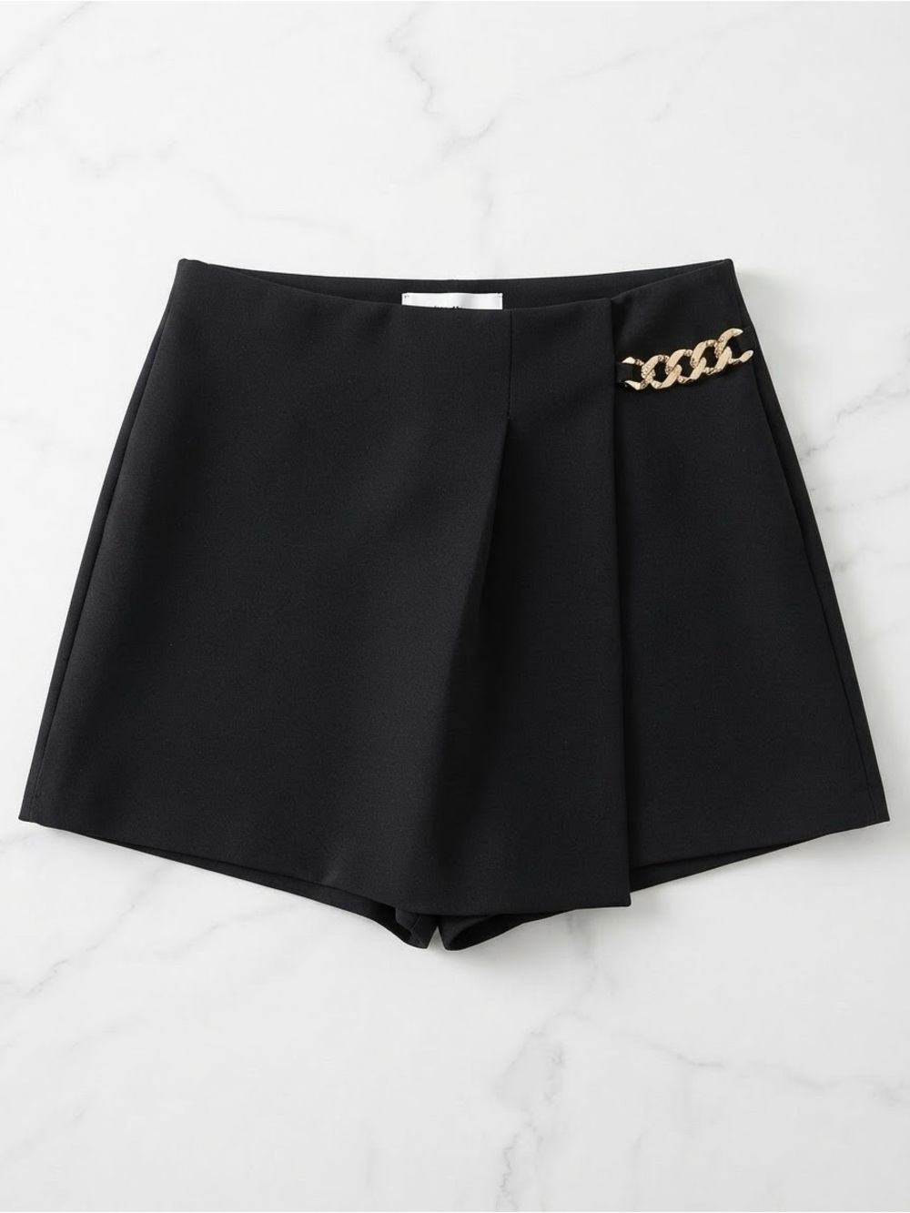 NWOT Zara Women’s Black Gold Chain High Rise Mini Skort Size XS